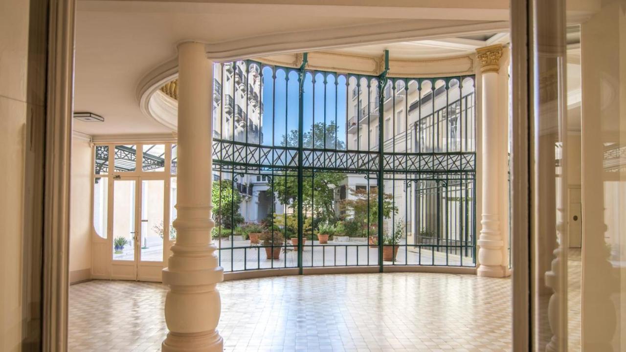 L Incomparable - International Palace Vichy Bagian luar foto